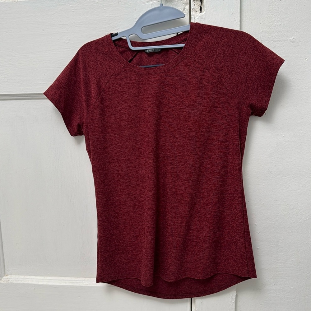 Oiselle lux crew neck tee shirt, red size 2